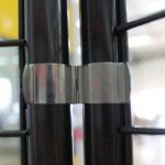 Clip d'assemblage de grilles d’exposition