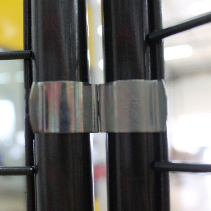 Clip d'assemblage de grilles d’exposition