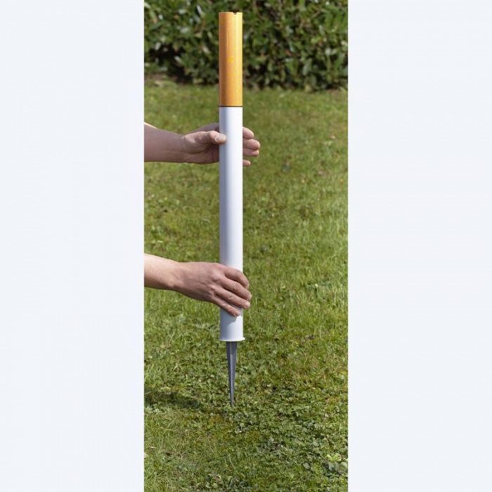 Cendrier Cigarettes à planter dans le sol