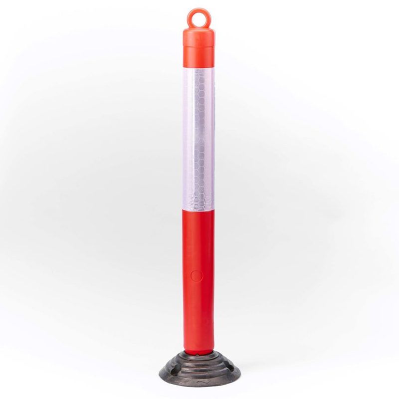 Poteau-de-signalisation-sur-base-flexible-avec-anneau-passe-chaîne Poteau de signalisation sur base flexible avec anneau passe chaîne