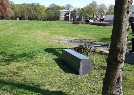 banc-standard-en-beton-anthracite Banc Classique Béton