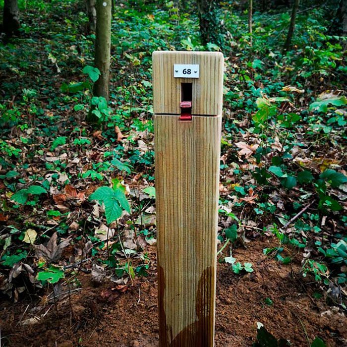 borne-poincon-photo Borne Poinçon pour parcours d'orientation