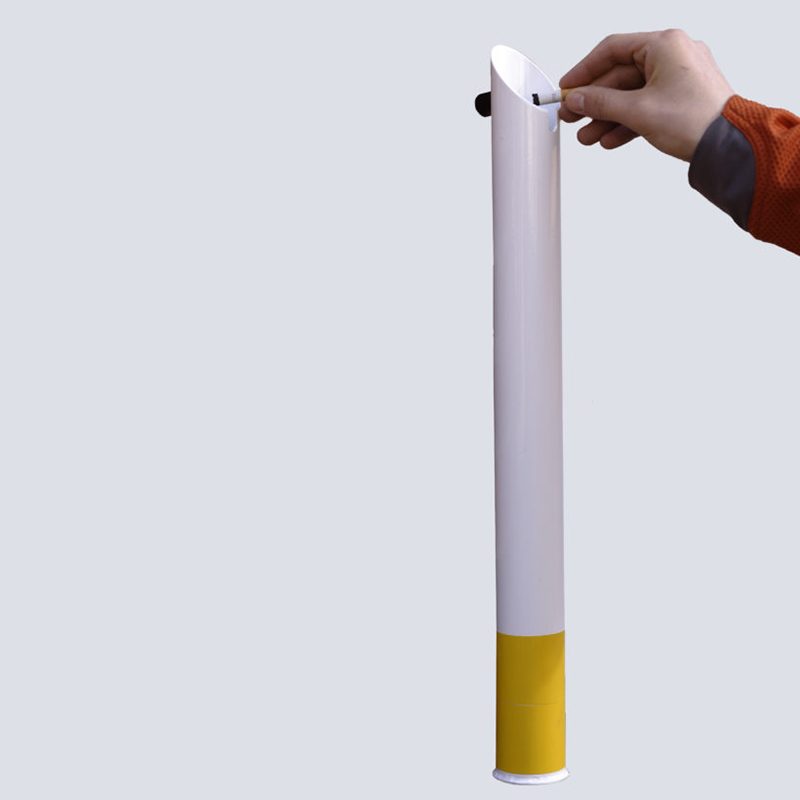 Cendrier mural pivotant