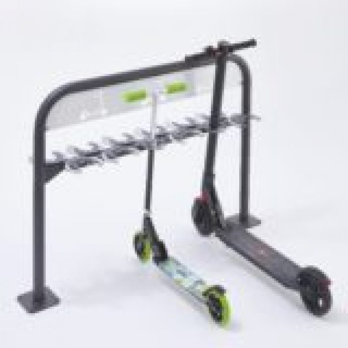 12 trottinettes Range 12 trottinettes - Face à face