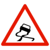Panneau de danger A4 – Chaussée particulièrement glissante