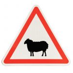 Panneau de danger A15A2 – Passage d’animaux domestiques (mouton)