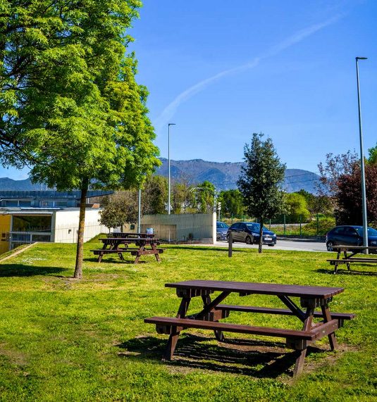 table-pique-nique Table de pique nique recyclé