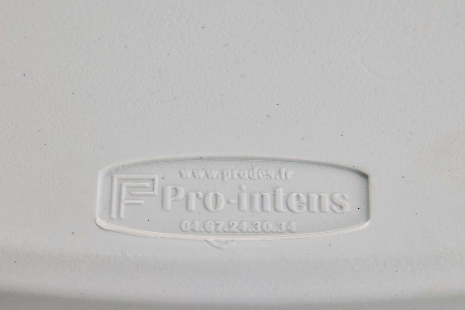 Table ronde diamètre 150cm PRO-INTENS (8/10 places)