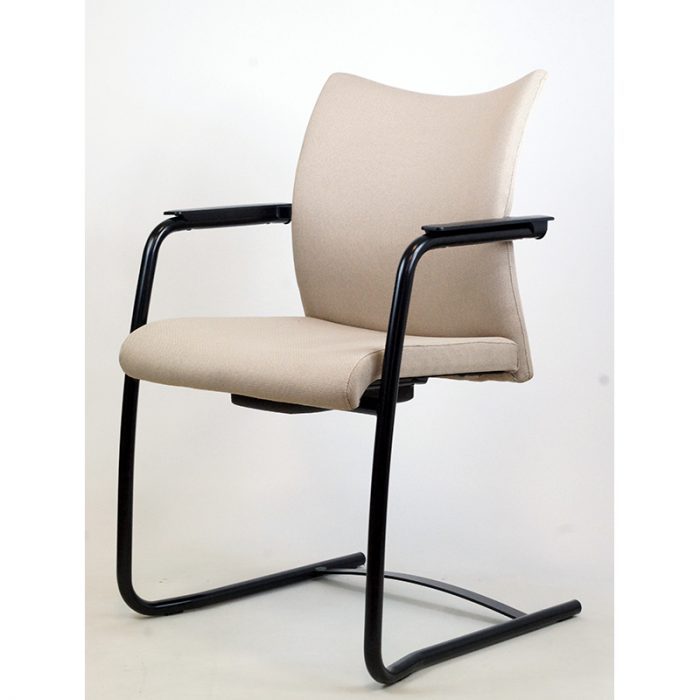 DSC03981 Chaise KELE sur mesure